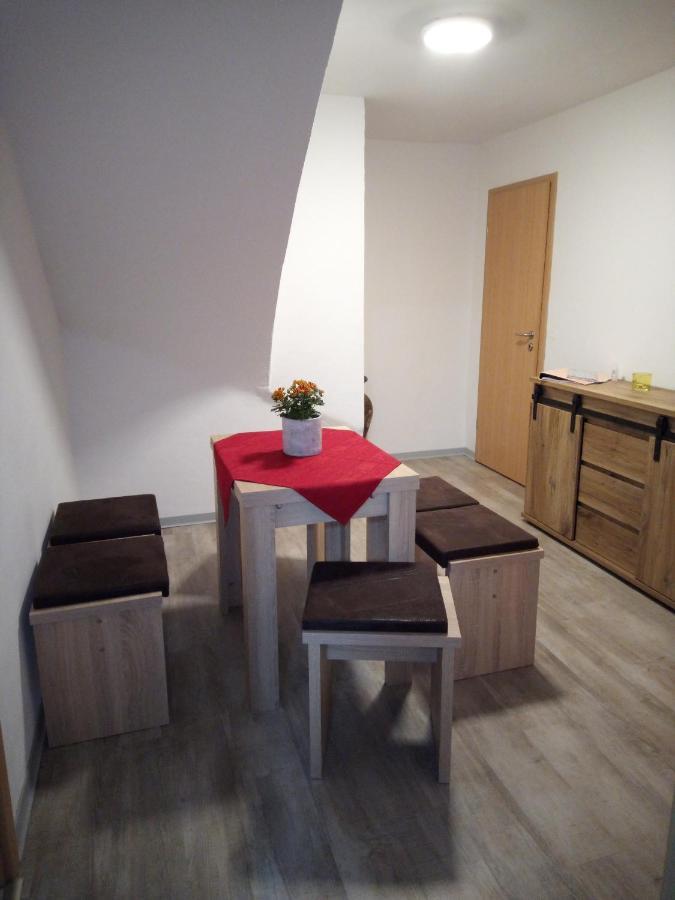 Moderne Ferienwohnung Bis 4 Personen Ronneburg  Zewnętrze zdjęcie